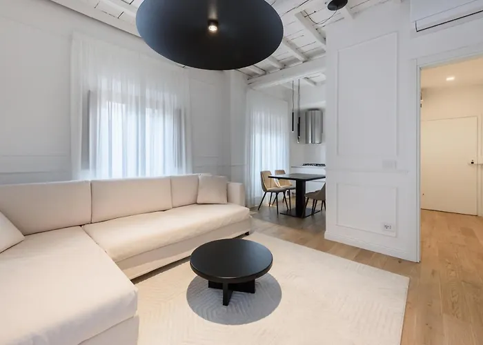 Pitti Prestige By Mmega Apartman *
