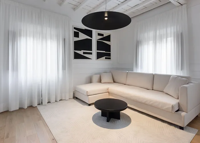 Pitti Prestige By Mmega Apartman *